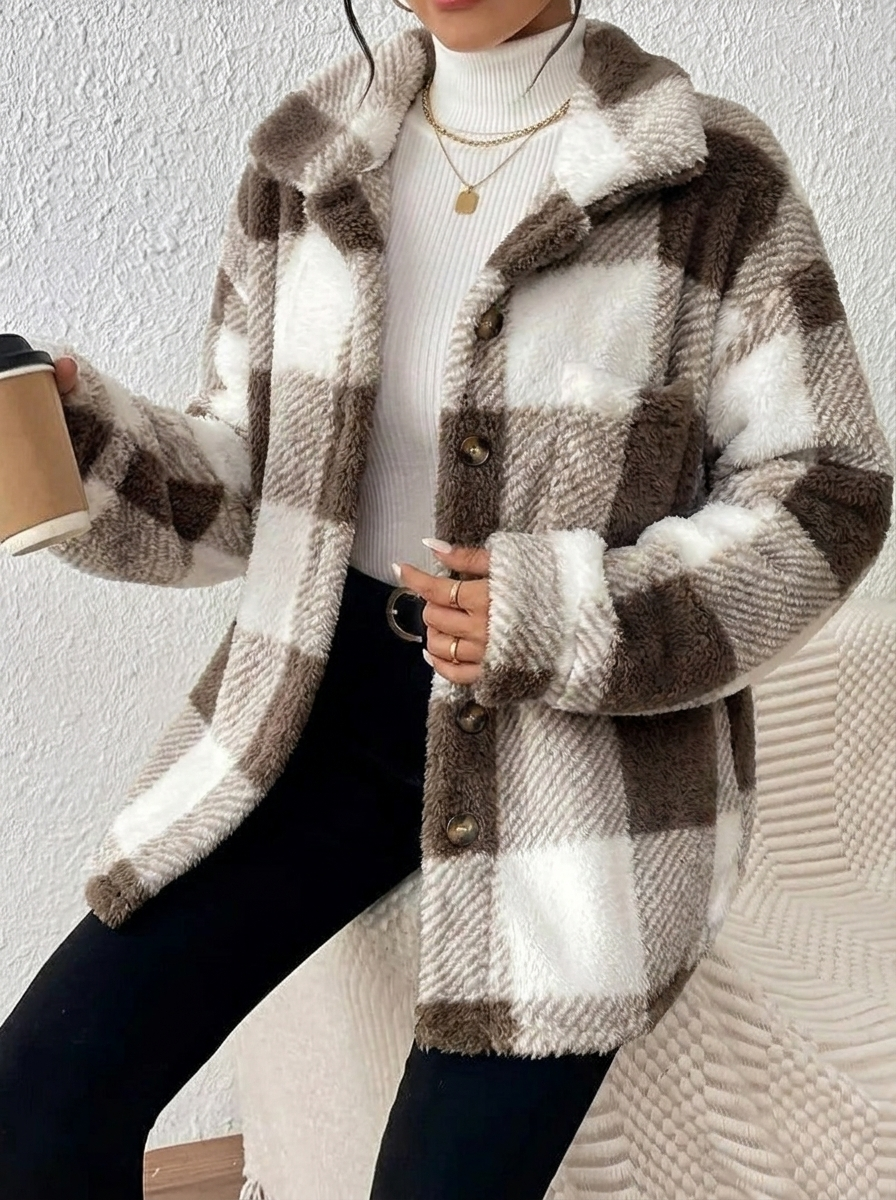 Matilda | Women's Plaid Fleece Button-Up Jacket